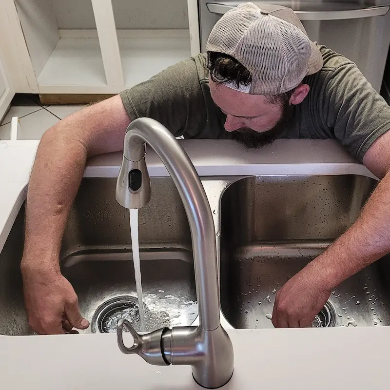 faucet repair technician in zachary